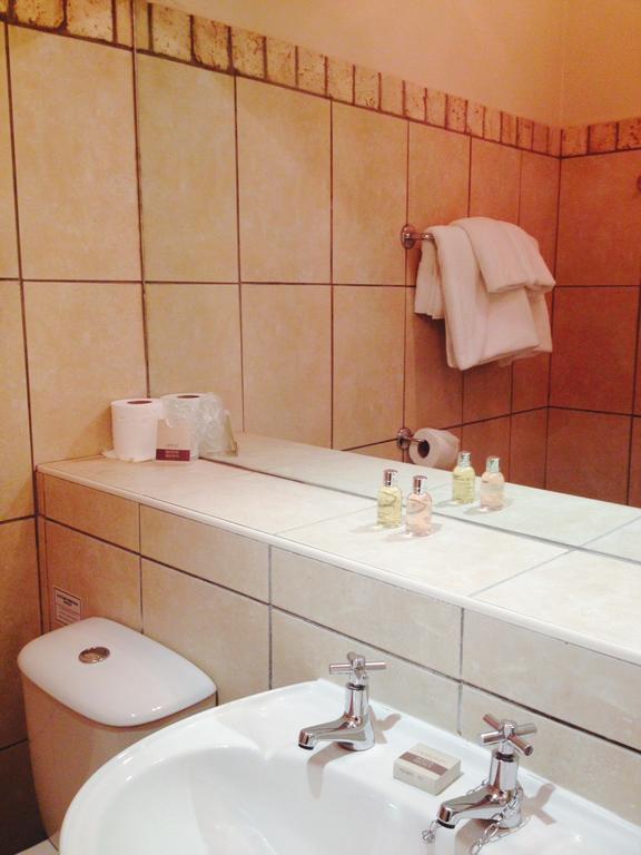 Overton Grange Country Hotel ラドロー 部屋 写真